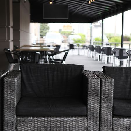 Holiday Inn Chicago/Oak Brook By Ihg Oakbrook Terrace Eksteriør bilde
