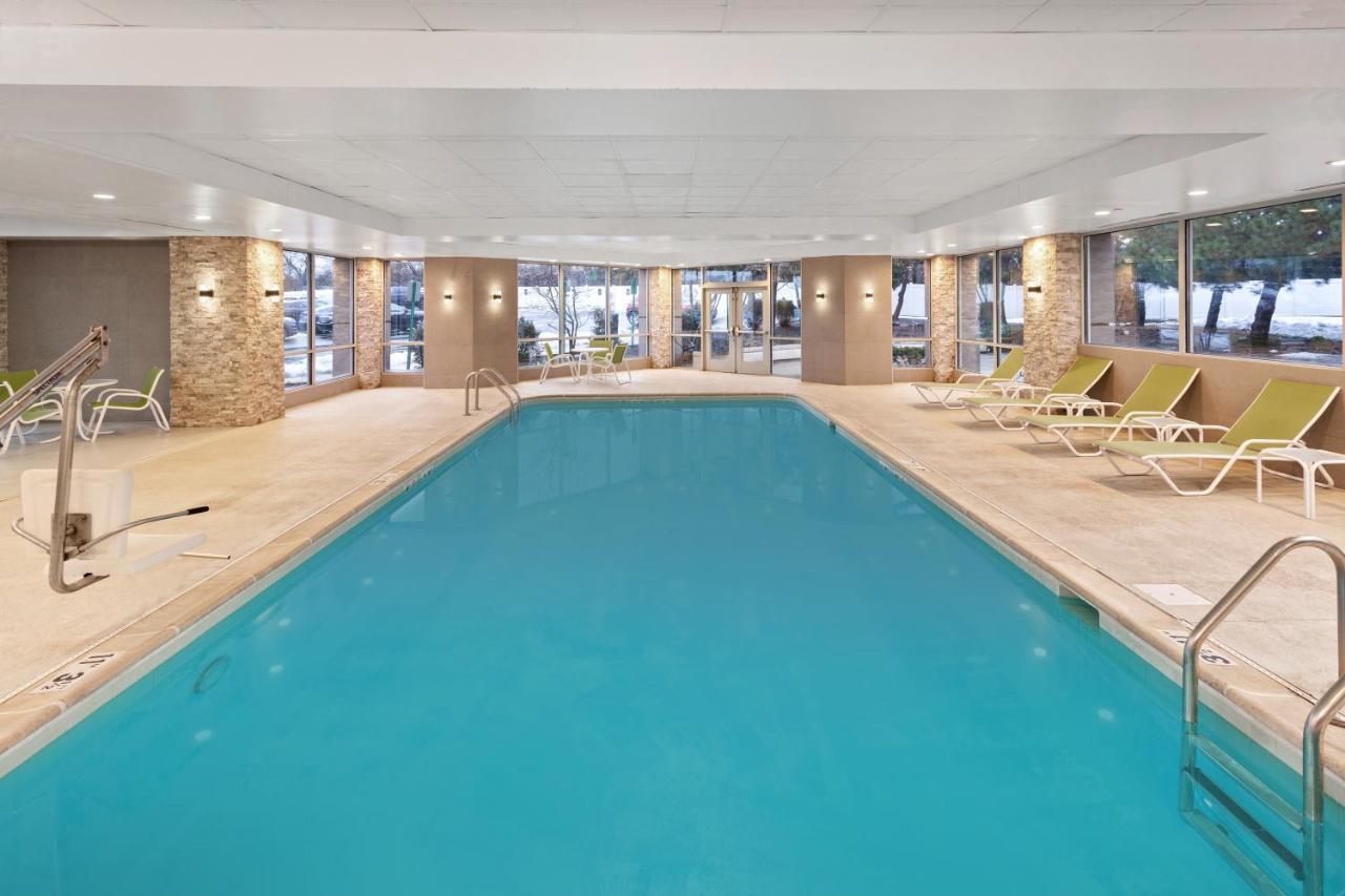 Holiday Inn Chicago/Oak Brook By Ihg Oakbrook Terrace Eksteriør bilde