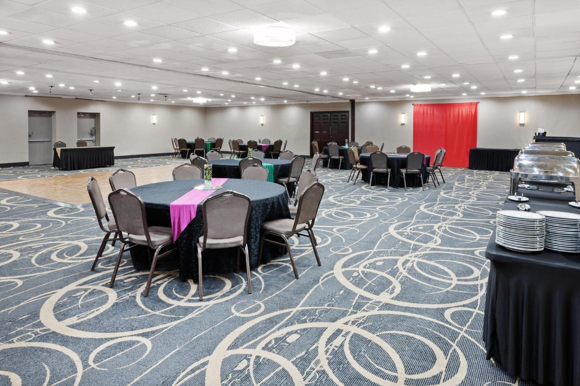 Holiday Inn Chicago/Oak Brook By Ihg Oakbrook Terrace Eksteriør bilde