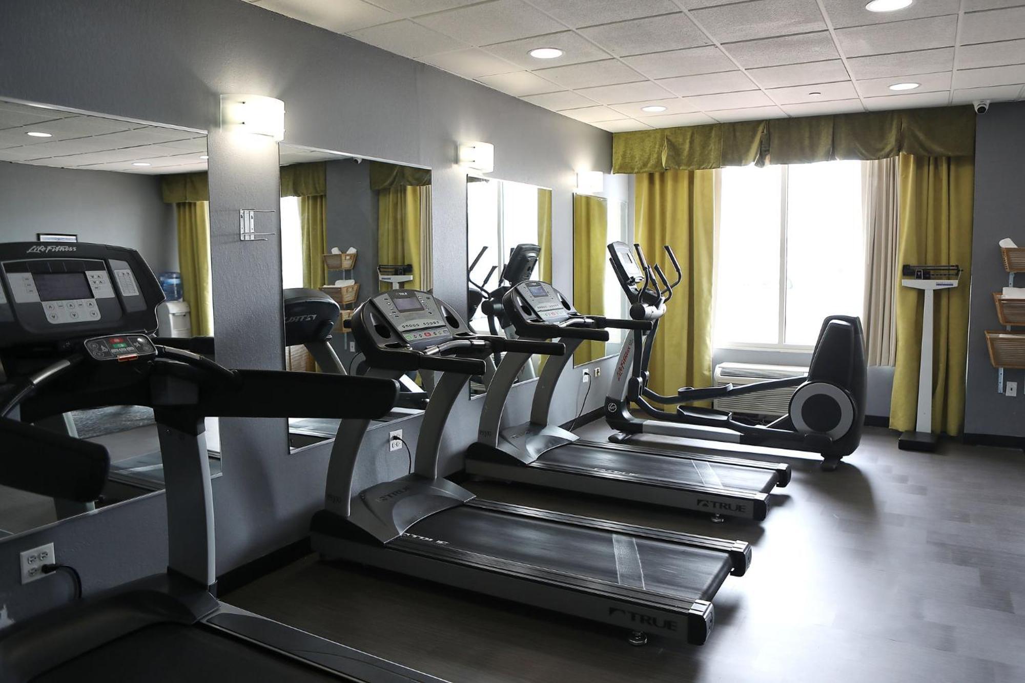 Holiday Inn Chicago/Oak Brook By Ihg Oakbrook Terrace Eksteriør bilde
