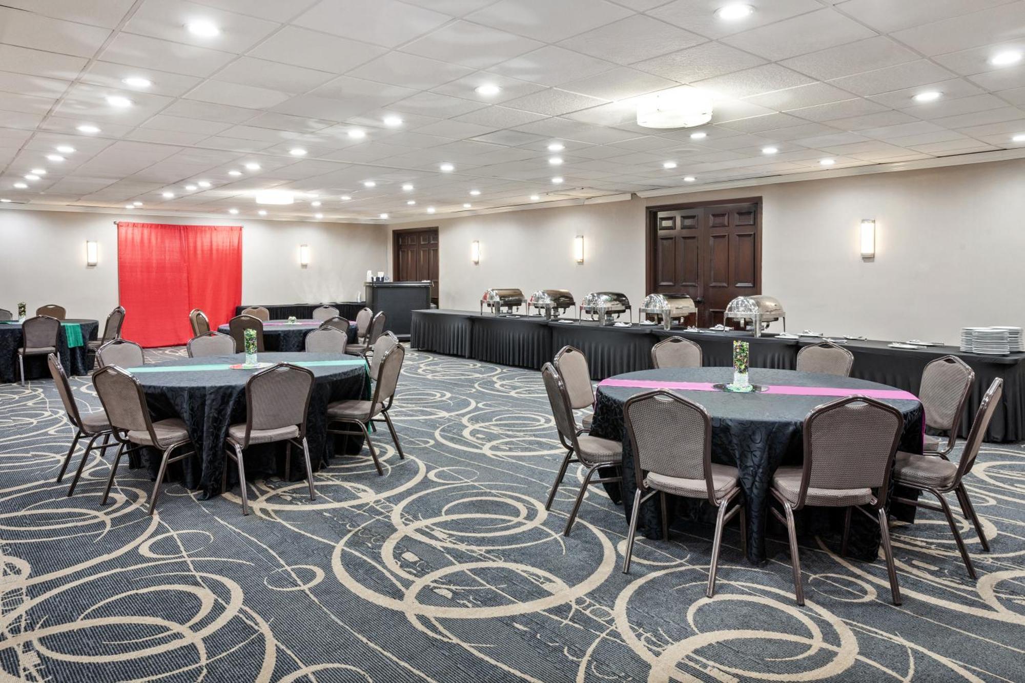 Holiday Inn Chicago/Oak Brook By Ihg Oakbrook Terrace Eksteriør bilde